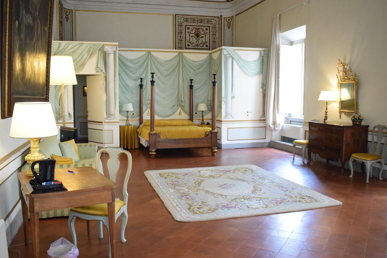 Palazzo Tucci Residenza D'Epoca Bed & Breakfast Lucca Exterior photo